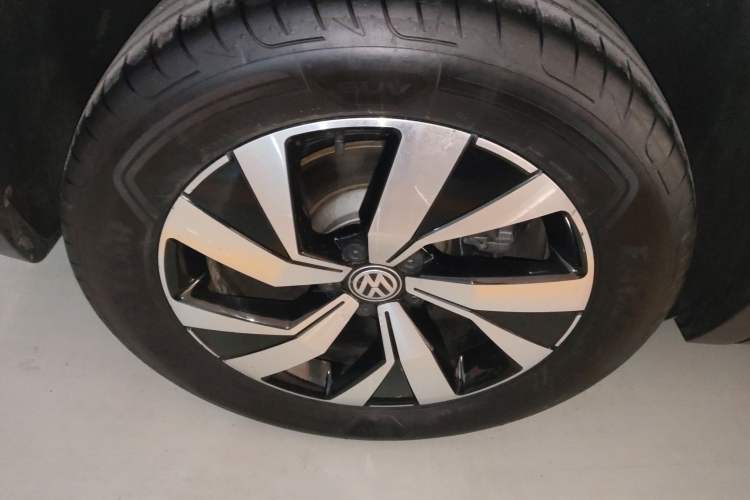 Used Volkswagen Tayron 2020 330TSI Two-Wheel Drive Luxury Smart Connectivity Version