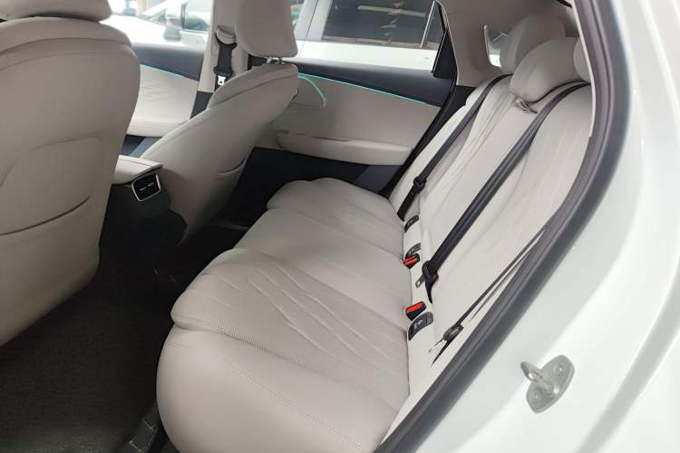 Used Chery Fengyun A8 2025 145 Luxury Edition Left Rear Seat