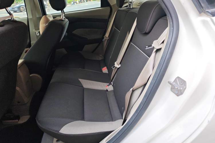 Used Ford Focus 2012 Sedan 1.6L Automatic Comfort Model
