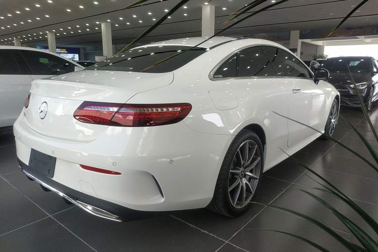 Used Mercedes-Benz E-Class 2023-Year Restyled E 260 Coupe
