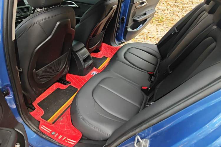 Used BMW 1 Series 2020 125i Leading Model M Sport Package Left Rear Seat