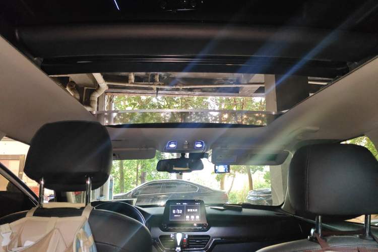 Used Kia Sportage R 2018 2.0L Automatic Smart Luxury Version China V Standard
