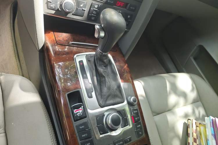 Used Audi A6L 2005 2.4L Comfort Edition
