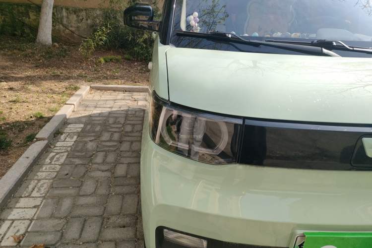 Used Wuling Hongguang MINIEV 2021 Macaron Fashion Model Lithium Iron Phosphate Right Front Headlight