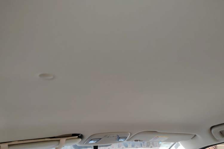 Used Geely Auto Vision X3 2019 Upgraded Model 1.5L Manual Elite Version
