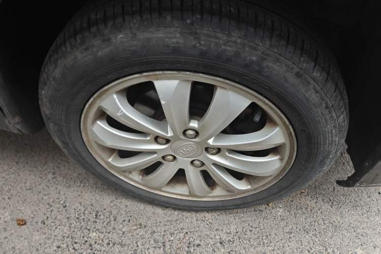 Used BYD Surui 2012 1.5L Manual Luxury Version