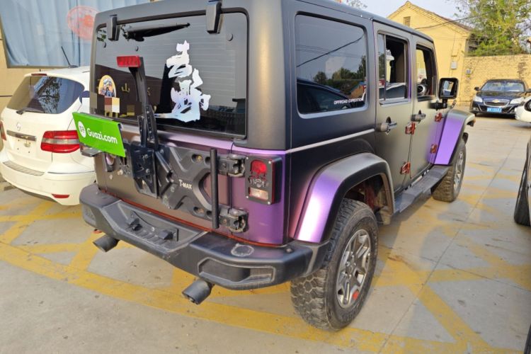 Used Jeep Wrangler 2014 3.0L Sahara Four-Door Edition
