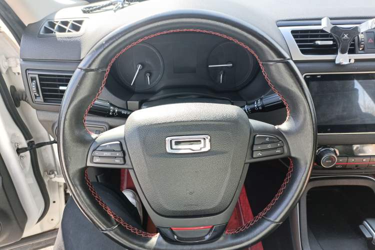 Used Qoros 5 2018 1.6T Automatic Prestige Model