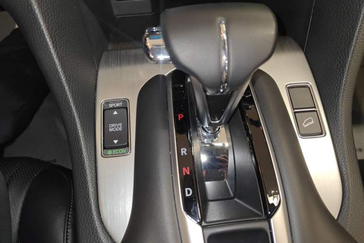 Used Honda Avancier 2023 240TURBO Two-Wheel Drive Comfort Edition Gear Lever