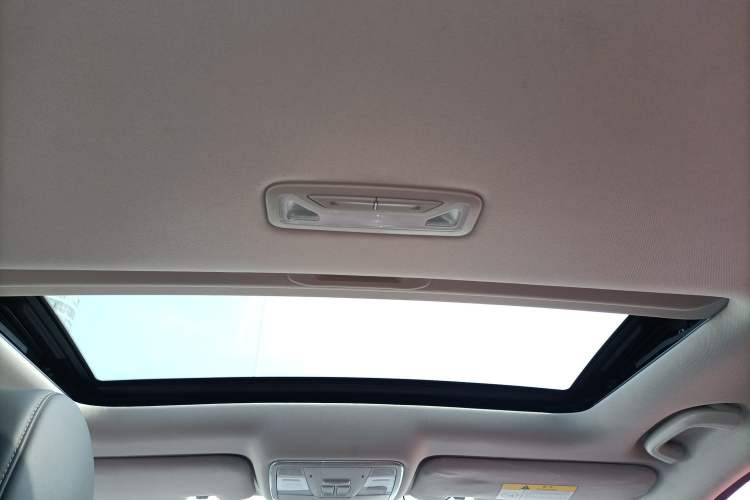 Used CHANGAN Eado 2018 1.6L GDI Manual Fashion Edition Headliner