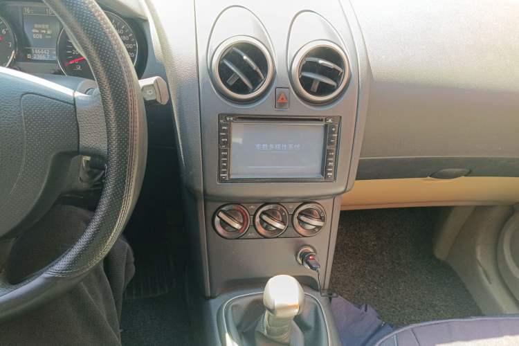 Used Nissan Qashqai 2011 1.6XE Wind 5MT 2WD Audio And AC Panel