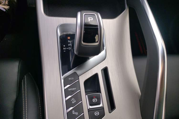 Used Geely Auto Coolray 2019 260T DCT Knight China V Standard