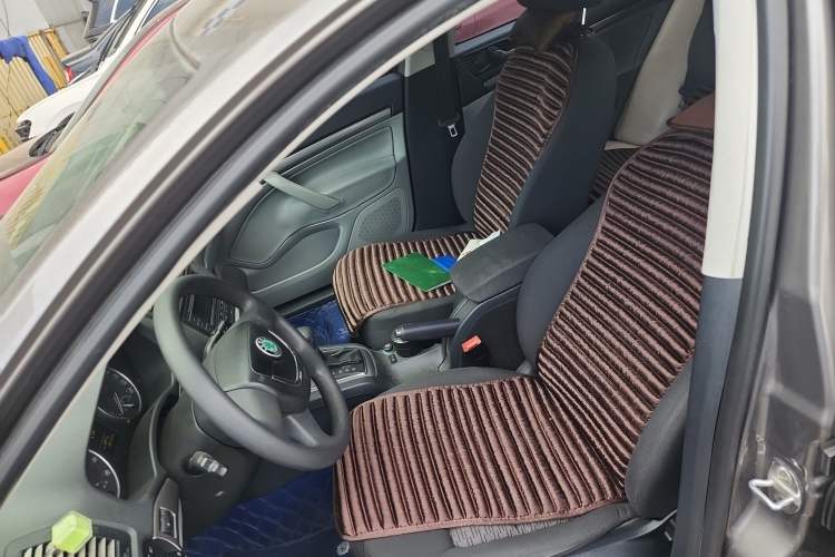 Used Skoda Octavia 2012 2.0L Automatic Yijie Version
