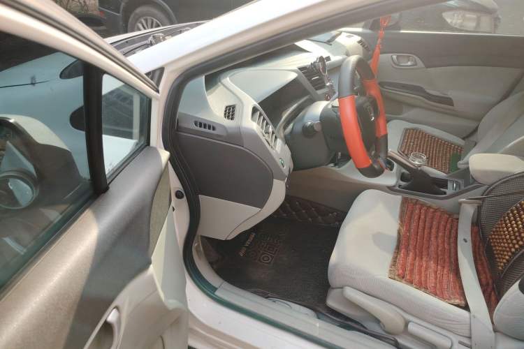 Used Honda Civic 2013 10th Anniversary 1.8L Automatic Comfort Version Driver Seat