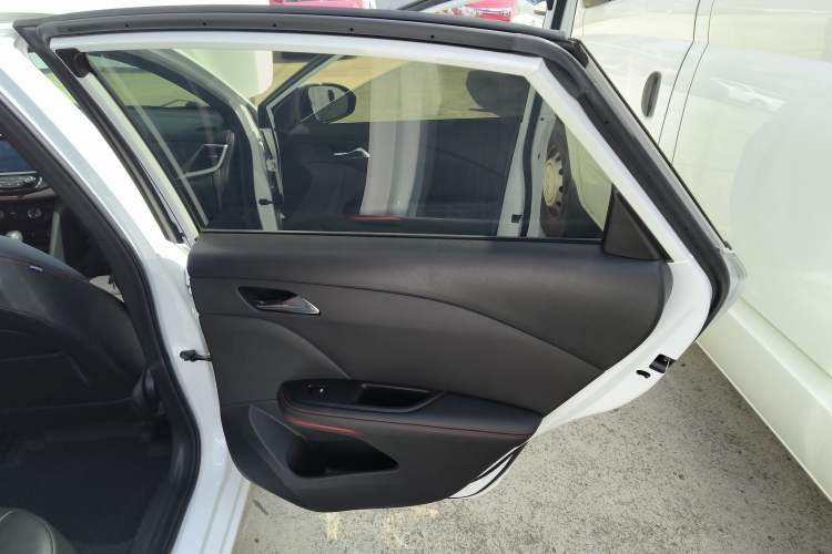 Used Chevrolet Monza 2022 Light Hybrid RS 330T Automatic Comfort Edition