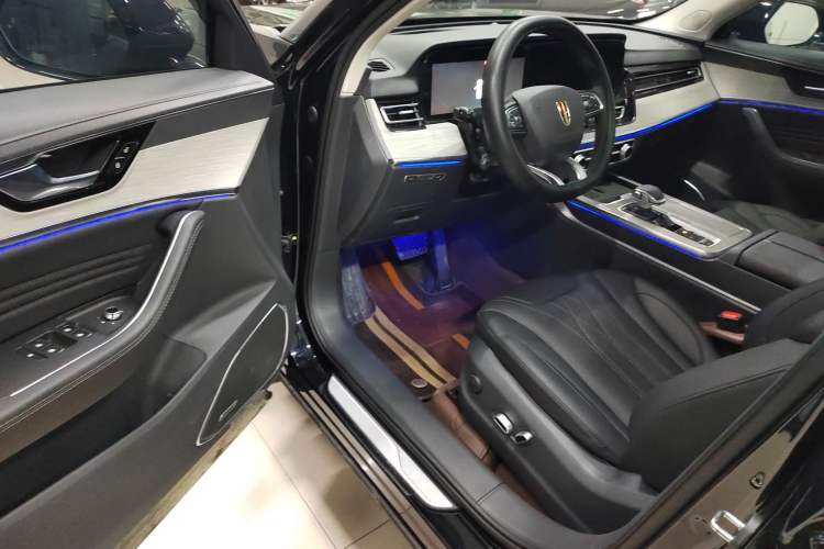 Used Hongqi HS5 2025 2.0T Two-Wheel Drive Flagship Pro Edition