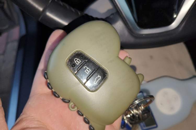 Used Toyota Camry 2019 2.5G Luxury Edition China VI Standard Vehicle Key