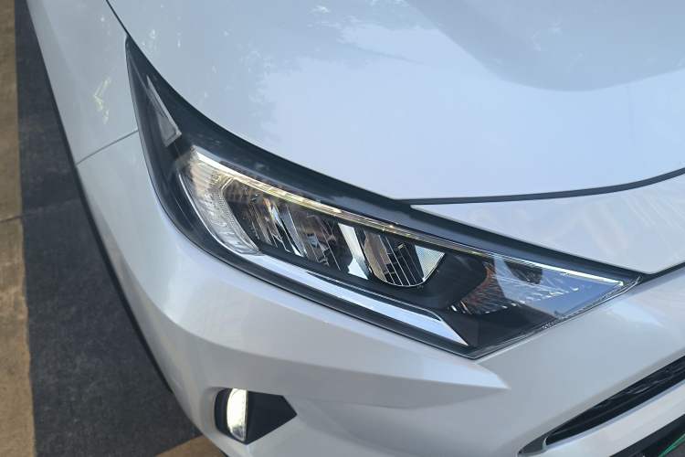 Used Toyota RAV4 Rongfang Plug-in Hybrid 2022 2.5L Two-Wheel Drive Elite Pro