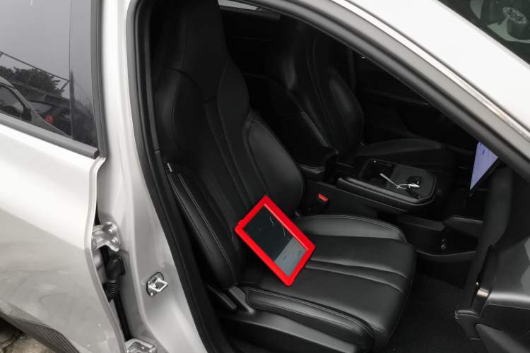 Used Dongfeng Aeolus L7 New Energy 2024 518 Air Right Front Seat