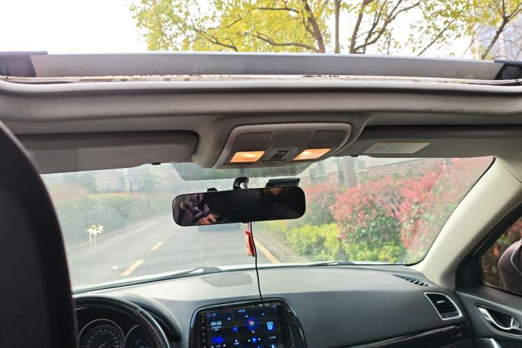 Used Mazda CX-5 2014 2.0L Automatic Two-Wheel Drive Urban Version
