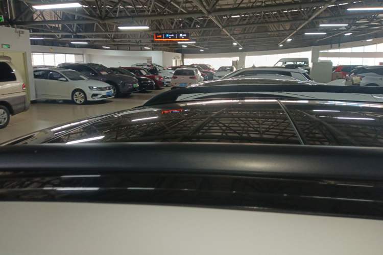 Used Mercedes-Benz GLK-Class 2014 GLK 260 4MATIC Dynamic Model