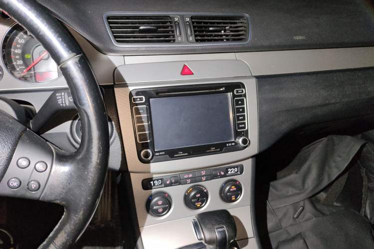 Used Volkswagen Magotan 2011 1.8TSI DSG Luxury Model