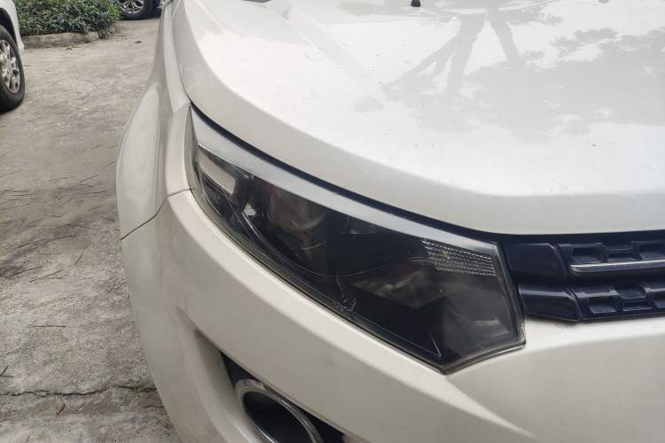 Used JMC Yusheng S330 2016 1.5L GTDi Automatic Two-Wheel Drive Comfort Edition Right Front Headlight