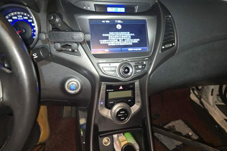 Used Hyundai Elantra (5th Generation / Langdong) 2015 1.6L Automatic Luxury Model
