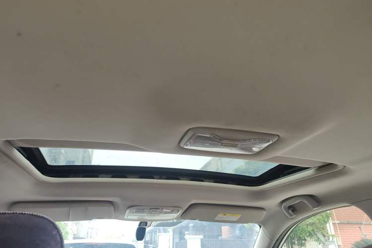 Used CHANGAN CS35 2016 1.6L Manual Luxury Model China V Standard
