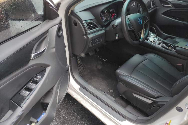 Used BYD Qin New Energy 2017 Qin 1.5T 100
