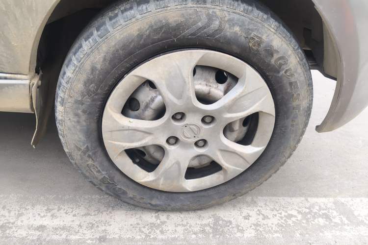 Used Jinbei New Hiace X30L 2016 1.5L Wealth Edition Van DLCG14