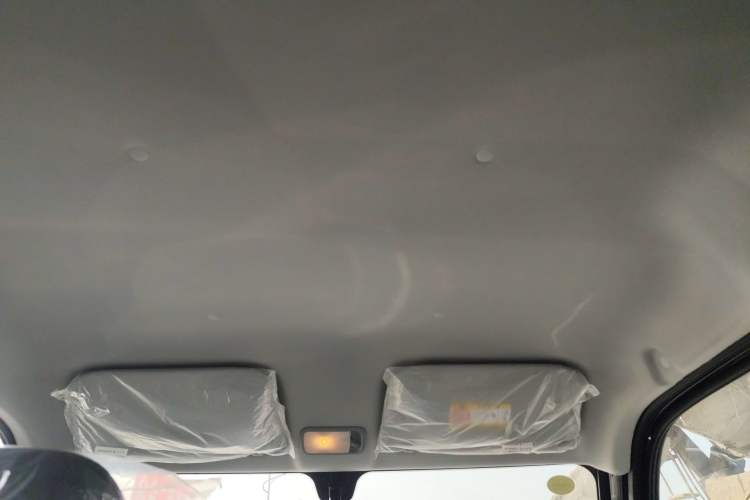 Used Wuling Zhiguang New Energy 2025 Model 305km Ambitious Edition