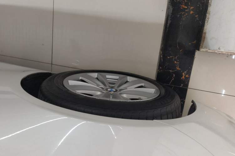 Used BMW 5 Series 2015 520i Elegant Edition Left Front Wheel Hub