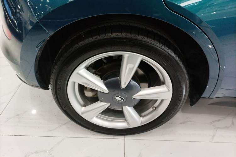 Used ORA Good Cat 2023 401 km Standard Range Prestige Version Lithium Iron Phosphate Right Rear Wheel Hub