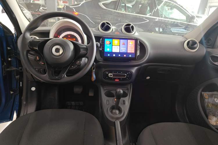 Used smart forfour 2016 1.0L 52 kW Dynamic Edition