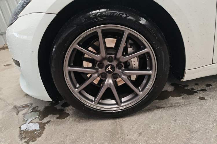 Used Tesla Model 3 2019 Standard Range Rear-Drive Upgraded Version
