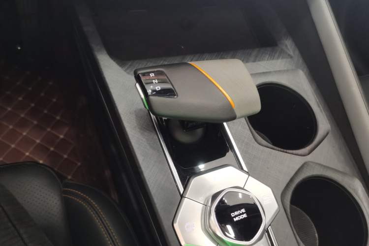 Used Changan UNI-V 2022 1.5T Prestige Version
