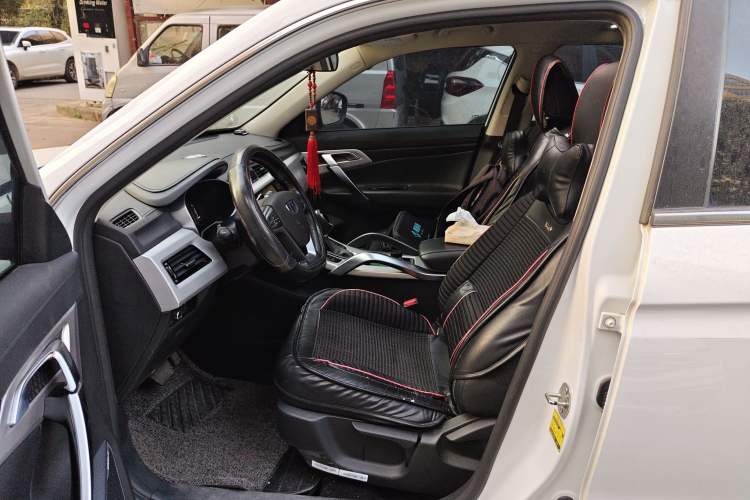 Used Geely Auto Emgrand X7 Sport 2016 1.8TD Automatic Smart Connectivity Version