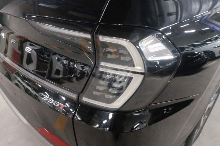 Used Hyundai Santa Fe 2023 Traveler 380T GDi Automatic Two-Wheel Drive LUX Prestige Edition