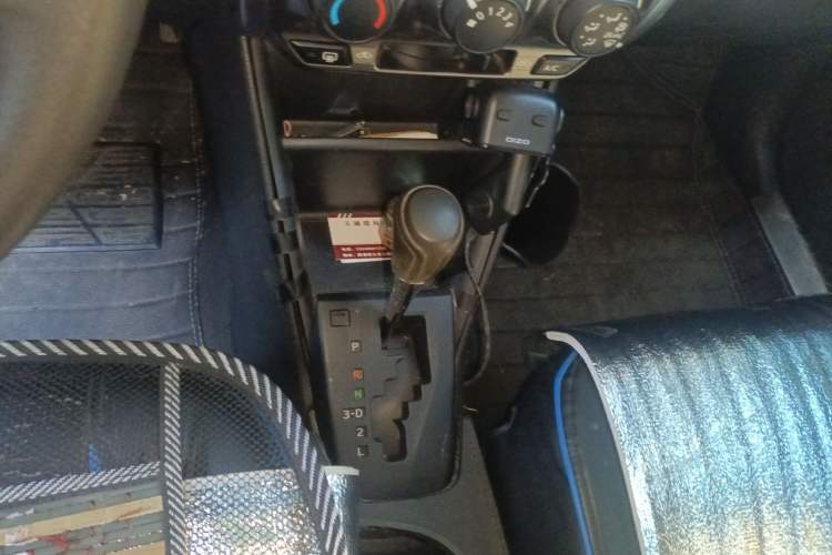 Used Toyota YARiS L Zhi Xuan 2015 1.5E Automatic Charm Edition