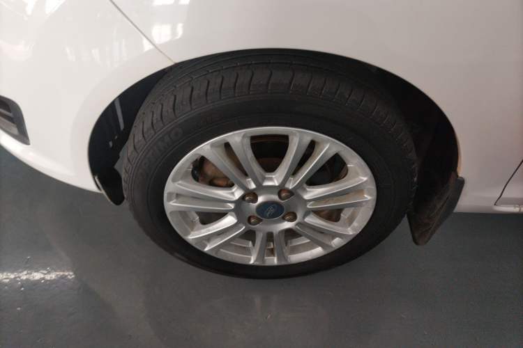 Used Ford Fiesta 2013 Sedan 1.5L Manual Fashion Edition