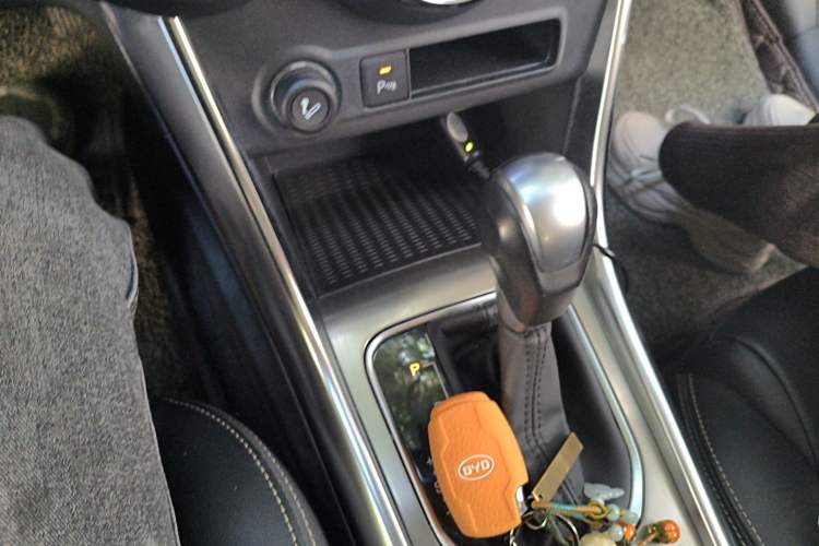 Used BYD Song 2016 Gaishi Edition 1.5TID Automatic Luxury Model