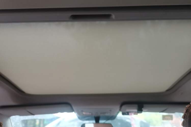 Used Renault Koleos 2014 Revised Version 2.0L Two-Wheel Drive Fashion Edition
