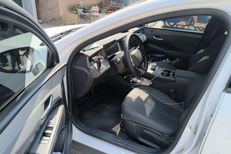 Used BYD Qin PLUS 2025 DM-i Smart Drive 55KM Leading Model
