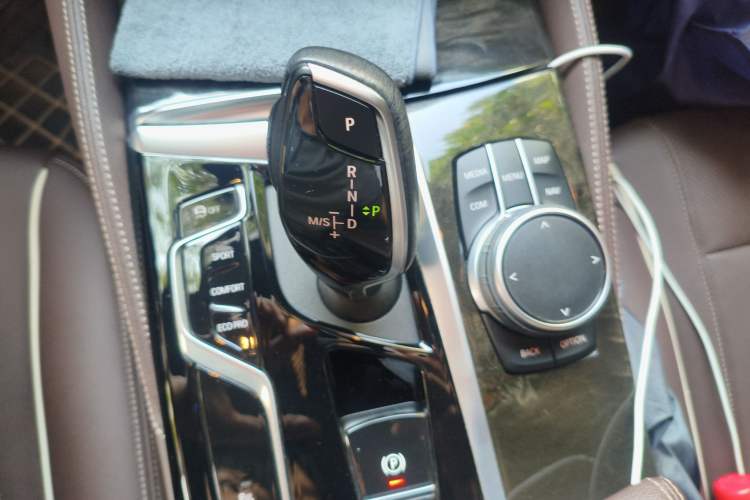 Used BMW 5 Series 2022 Restyled 525Li M Sport Package
