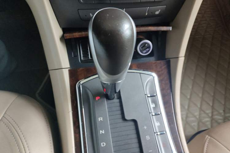 Used Roewe 750 2012 1.8T 750 HYBRID Hybrid Version AT