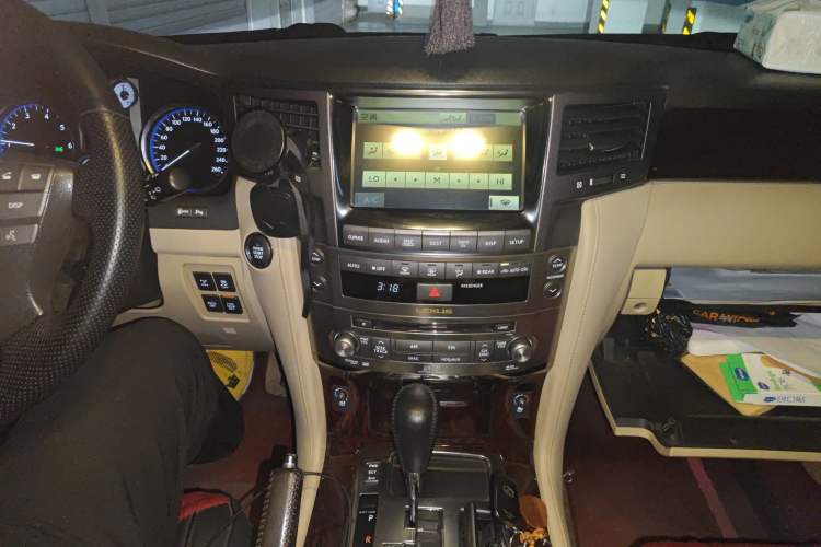 Used Lexus LX 2009 570 Audio And AC Panel