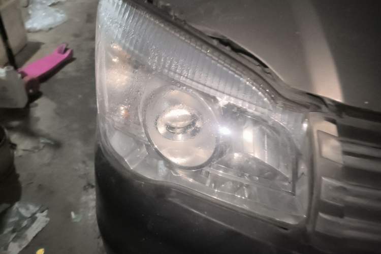 Used FORTHING Lingzhi 2017 V3 1.5L 7-seater Standard Model Right Front Headlight