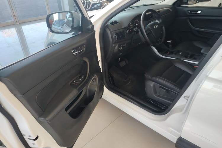 Used Qoros 5 2018 Revised Version 1.6T Automatic Leading Edition