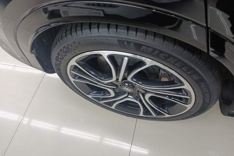 Used IM LS7 2025 New Edition Ultra